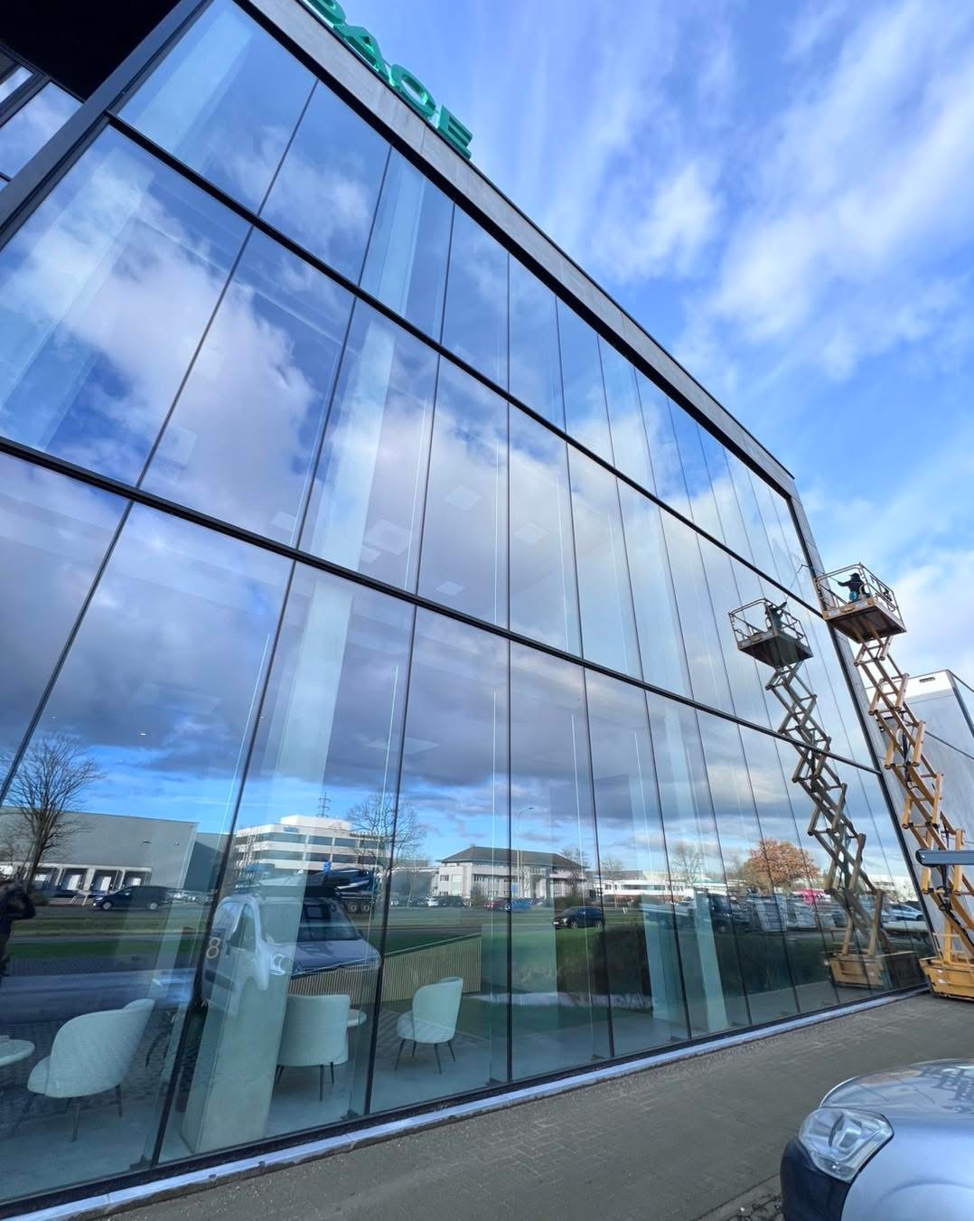 Glasgevel met schaarlift